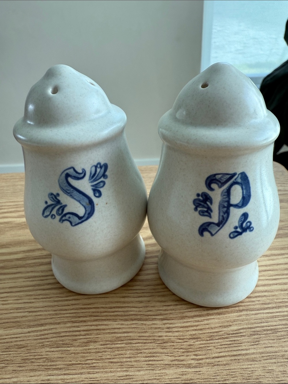 Pfaltzgraff Yorktowne Salt & Pepper Shakers